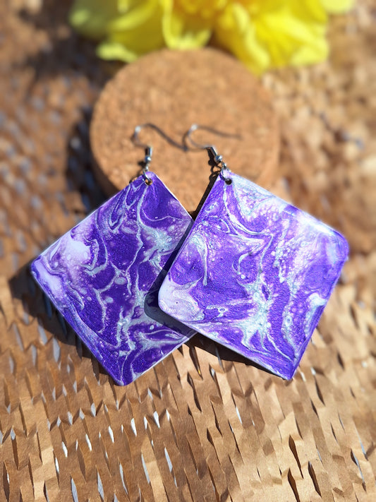 Vivid Amethyst Dreams: Hand-Painted Purple & Silver Acrylic Pour Earring